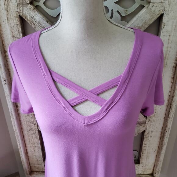 Women's Short Sleeve Relaxed Fit T-Shirt Tee Top with Criss Cross V-Neck Purple - Picture 3 of 12
